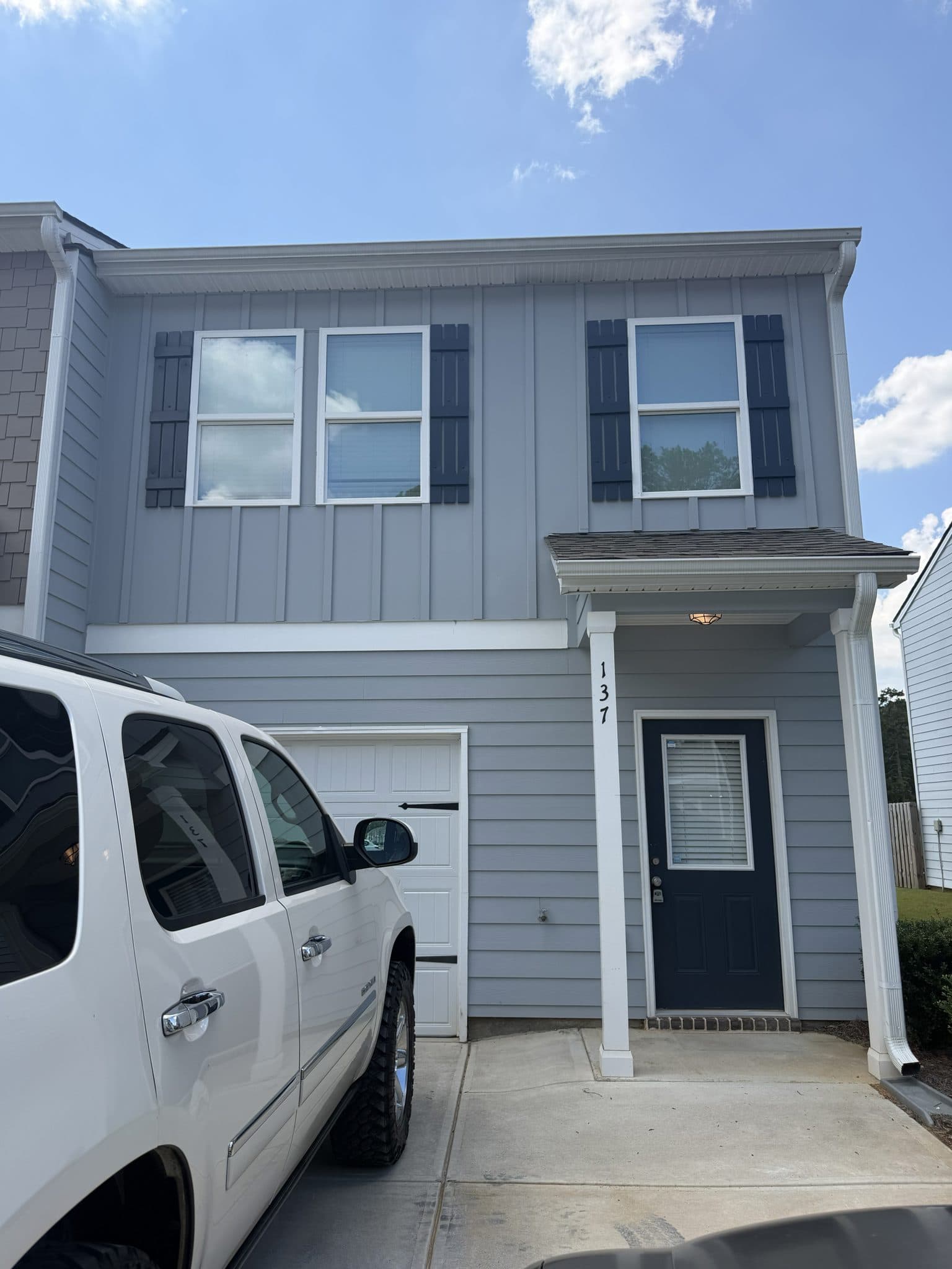 137 Village Green Drive NW — photo 1